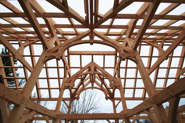 Lakelawn timber frame barn trusses
