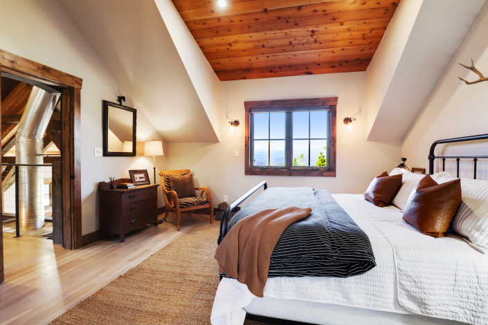 mountain modern bedroom