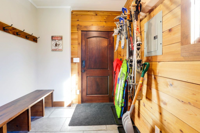 mountain house mudroom